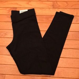 VS PINK black leggings NWT size S